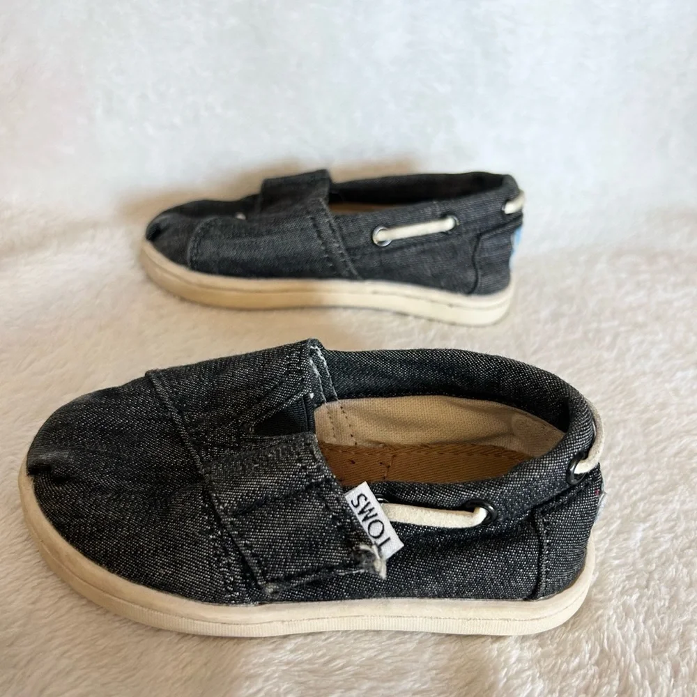 Infant/Toddler Slip On Toms